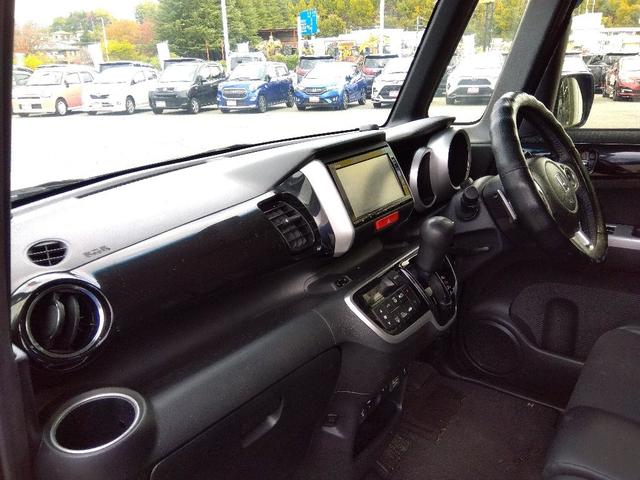 ターボ☆ナビ☆Ｂｌｕｅｔｏｏｔｈ☆バックカメラ☆ビルトインＥＴＣ☆シートヒーター☆キセノンライト☆ＬＥＤフォグ☆パドルシフト☆両側電動ドア☆クルーズコントロール☆ＣＴＢＡ☆ハーフレザーシート☆試乗ＯＫ