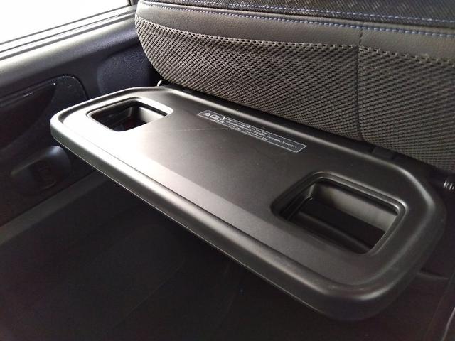 ターボ☆ナビ☆Ｂｌｕｅｔｏｏｔｈ☆バックカメラ☆ビルトインＥＴＣ☆シートヒーター☆キセノンライト☆ＬＥＤフォグ☆パドルシフト☆両側電動ドア☆クルーズコントロール☆ＣＴＢＡ☆ハーフレザーシート☆試乗ＯＫ