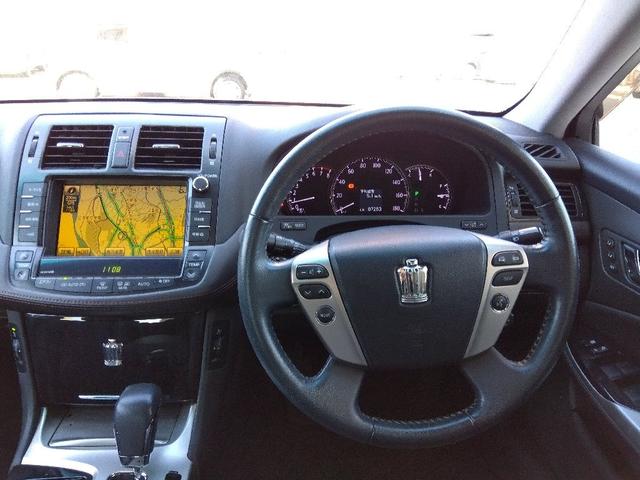 クラウン アスリート☆後期型☆ワンオーナー☆サンルーフ☆本革シート☆　ワンオーナー☆後期型☆サンルーフ☆本革シート☆前席パワーシート☆シートベンチレーション☆クルーズコントロール☆ナビ☆Ｂｌｕｅｔｏｏｔｈ接続☆バックカメラ☆ビルトインＥＴＣ☆トランクスポイラー☆フォグ☆（33枚目）