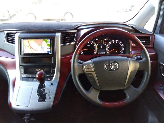 ヴェルファイア ２．４Ｚ☆１オナ☆ＨＫＳ車高調☆社外エアロ☆両側電動ドア☆　１オーナー☆ＴＯＰＬＩＮＥエアロ／マフラー☆ＨＫＳ車高調☆ＷＯＲＫ２０インチアルミ☆両側電動ドア☆クルーズコントロール☆コーナーセンサー☆ナビ☆フルセグ☆ＤＶＤ再生☆ウッドコンビハンドル☆オートライト（43枚目）