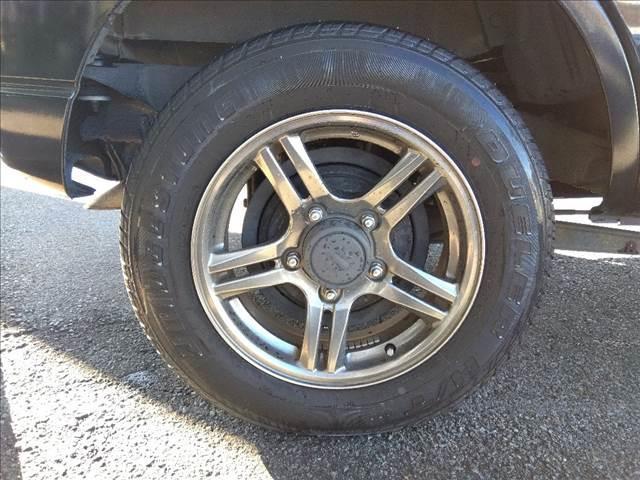 ジムニー ランドベンチャー☆最終１０型☆４ＷＤ☆ターボ☆ハーフレザー☆　☆最終１０型☆４ＷＤ☆インタークーラーターボ☆専用ハーフレザーシート☆シートヒーター☆背面タイヤ☆純正１６インチＡＷ☆オーディオ☆ＵＳＢ接続☆ＣＤ再生☆ミラーウィンカー☆キーレス☆走行２．２万ｋｍ☆（20枚目）