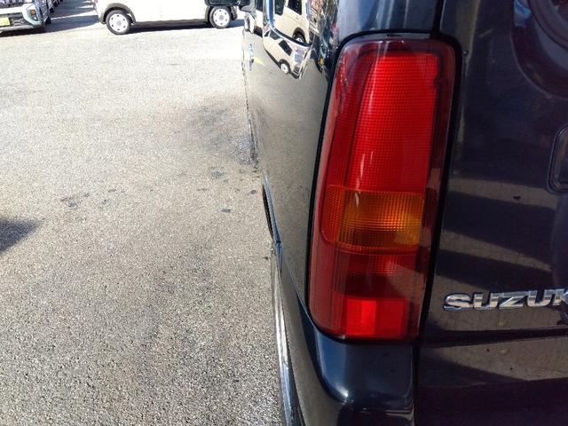 ジムニー ランドベンチャー☆最終１０型☆４ＷＤ☆ターボ☆ハーフレザー☆　☆最終１０型☆４ＷＤ☆インタークーラーターボ☆専用ハーフレザーシート☆シートヒーター☆背面タイヤ☆純正１６インチＡＷ☆オーディオ☆ＵＳＢ接続☆ＣＤ再生☆ミラーウィンカー☆キーレス☆走行２．２万ｋｍ☆（31枚目）