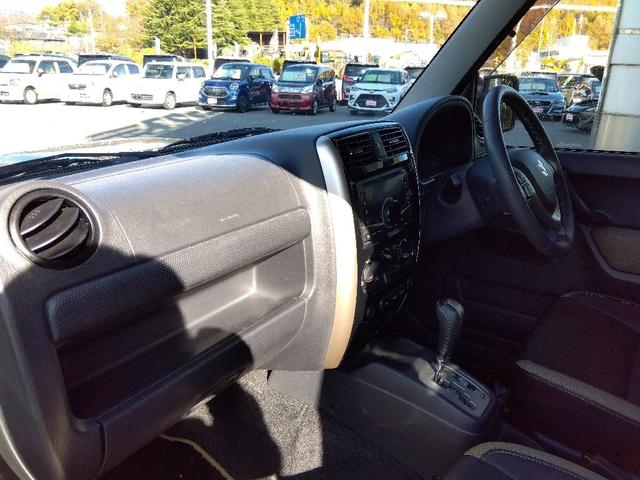 ジムニー ランドベンチャー☆最終１０型☆４ＷＤ☆ターボ☆ハーフレザー☆　☆最終１０型☆４ＷＤ☆インタークーラーターボ☆専用ハーフレザーシート☆シートヒーター☆背面タイヤ☆純正１６インチＡＷ☆オーディオ☆ＵＳＢ接続☆ＣＤ再生☆ミラーウィンカー☆キーレス☆走行２．２万ｋｍ☆（41枚目）