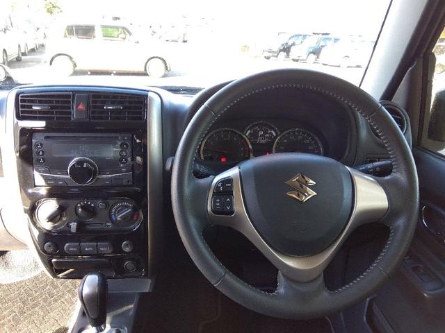 ジムニー ランドベンチャー☆最終１０型☆４ＷＤ☆ターボ☆ハーフレザー☆　☆最終１０型☆４ＷＤ☆インタークーラーターボ☆専用ハーフレザーシート☆シートヒーター☆背面タイヤ☆純正１６インチＡＷ☆オーディオ☆ＵＳＢ接続☆ＣＤ再生☆ミラーウィンカー☆キーレス☆走行２．２万ｋｍ☆（43枚目）