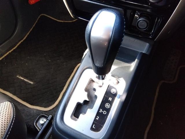 ジムニー ランドベンチャー☆最終１０型☆４ＷＤ☆ターボ☆ハーフレザー☆　☆最終１０型☆４ＷＤ☆インタークーラーターボ☆専用ハーフレザーシート☆シートヒーター☆背面タイヤ☆純正１６インチＡＷ☆オーディオ☆ＵＳＢ接続☆ＣＤ再生☆ミラーウィンカー☆キーレス☆走行２．２万ｋｍ☆（51枚目）