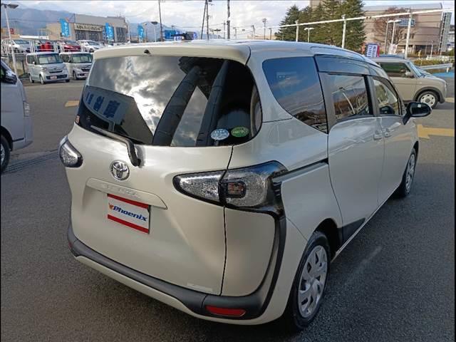 シエンタ Ｇ☆ナビ☆Ｂｌｕｅｔｏｏｔｈ☆両側電動ドア☆走行４．０万ｋｍ　☆純正ナビ☆ＴＶ☆Ｂｌｕｅｔｏｏｔｈ☆バックカメラ☆ＥＴＣ☆両側パワースライドドア☆アイドリングストップ☆ステアリングスイッチ☆スマートキー☆プッシュスタート☆純正フロアマット＆バイザー☆試乗ＯＫ☆（6枚目）