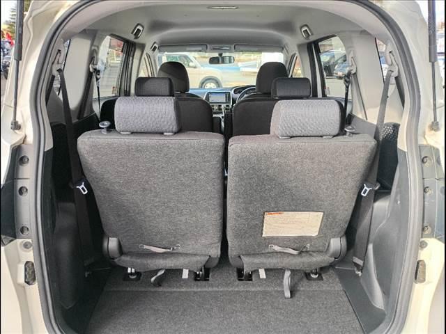 シエンタ Ｇ☆ナビ☆Ｂｌｕｅｔｏｏｔｈ☆両側電動ドア☆走行４．０万ｋｍ　☆純正ナビ☆ＴＶ☆Ｂｌｕｅｔｏｏｔｈ☆バックカメラ☆ＥＴＣ☆両側パワースライドドア☆アイドリングストップ☆ステアリングスイッチ☆スマートキー☆プッシュスタート☆純正フロアマット＆バイザー☆試乗ＯＫ☆（10枚目）