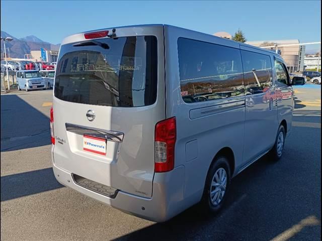 NV350キャラバンバン ロングDXターボ☆4WD☆ディーゼル☆全方位モニター☆ ワンオーナー☆4WD☆ディーゼル☆アラウンドビューモニター☆バックモニター☆エマージェンシーブレーキ☆メッキフロントグリル☆前後カラードバンパー☆ミラーウィンカー☆プッシュスター☆走行4.5万km☆(6枚目)