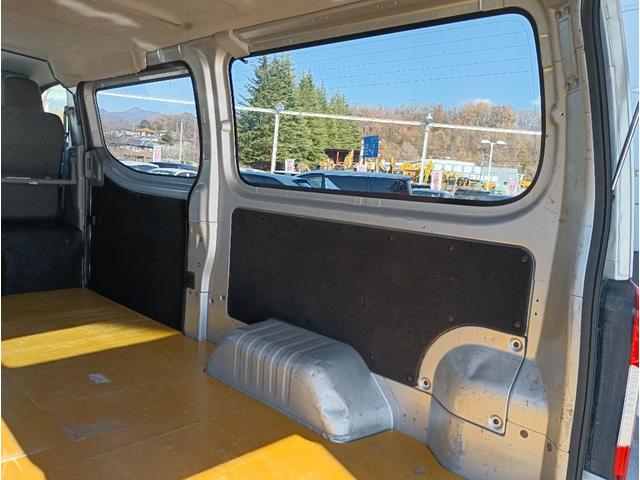 NV350キャラバンバン ロングDXターボ☆4WD☆ディーゼル☆全方位モニター☆ ワンオーナー☆4WD☆ディーゼル☆アラウンドビューモニター☆バックモニター☆エマージェンシーブレーキ☆メッキフロントグリル☆前後カラードバンパー☆ミラーウィンカー☆プッシュスター☆走行4.5万km☆(35枚目)
