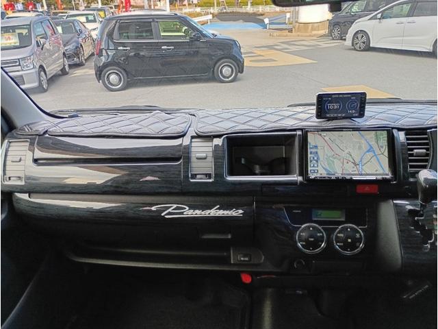 ハイエースワゴン ＧＬ☆ベットキット☆ＲＥＶＯシート☆バッドフェイスボンネット　４ＷＤ☆ベットキット☆レボシート☆電動ドア☆ローダウン☆バッドフェイスボンネット☆ギブソンリアバンパー☆Ｂａｃｋ９ショック☆ファブレス２０ＡＷ☆社外ＬＥＤテール☆８型ナビ☆バックカメラ☆後席モニター☆（36枚目）
