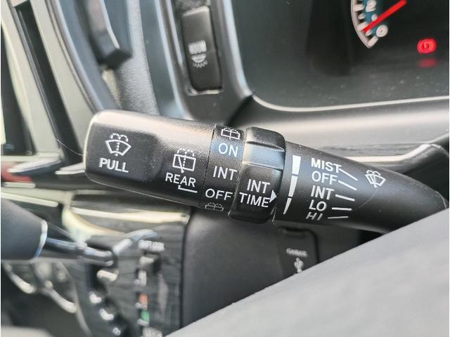 ハイエースワゴン ＧＬ☆ベットキット☆ＲＥＶＯシート☆バッドフェイスボンネット　４ＷＤ☆ベットキット☆レボシート☆電動ドア☆ローダウン☆バッドフェイスボンネット☆ギブソンリアバンパー☆Ｂａｃｋ９ショック☆ファブレス２０ＡＷ☆社外ＬＥＤテール☆８型ナビ☆バックカメラ☆後席モニター☆（55枚目）