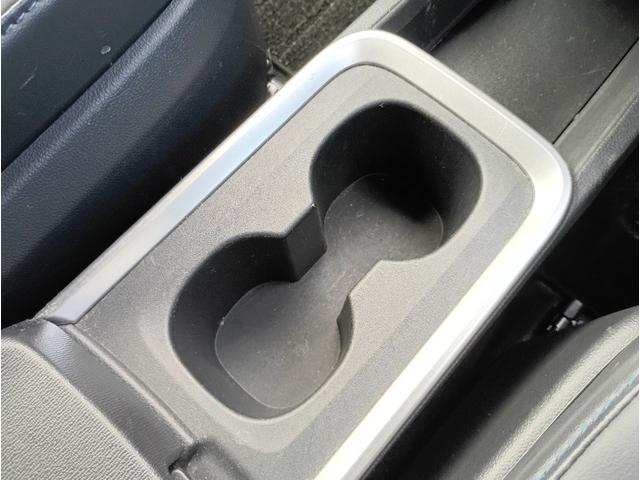 ヴォクシー ハイブリッドS-Z☆1オナ☆10.5型ナビ☆14型後席モニタ セーフティセンス☆10.5型ナビ☆14型後席モニター☆バックカメラ☆前席・2列目シートヒーター☆オットマン☆両側電動ドア☆パワーバックドア☆ビルトインETC2.0☆LEDライト☆ハーフレザー☆試乗OK(54枚目)