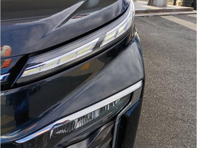 ヴォクシー ハイブリッドS-Z☆1オナ☆10.5型ナビ☆14型後席モニタ セーフティセンス☆10.5型ナビ☆14型後席モニター☆バックカメラ☆前席・2列目シートヒーター☆オットマン☆両側電動ドア☆パワーバックドア☆ビルトインETC2.0☆LEDライト☆ハーフレザー☆試乗OK(74枚目)