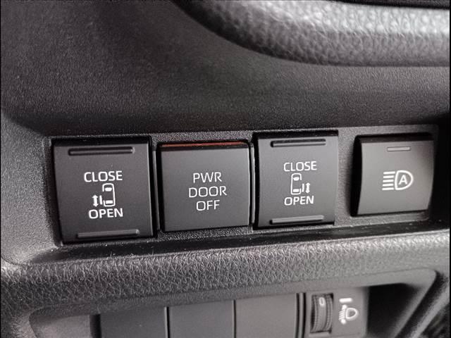 シエンタ ハイブリッドＧ☆１オナ☆８インチディスプレイ☆カープレイ☆　☆セーフティセンス☆８型ディスプレイオーディオ☆Ｂｌｕｅｔｏｏｔｈ☆パノラミックビューモニター☆ビルトインＥＴＣ２．０☆両側電動ドア☆ＬＥＤライト☆ＢＳＭ☆クリアランスソナー☆スマートキー☆試乗ＯＫ☆（14枚目）