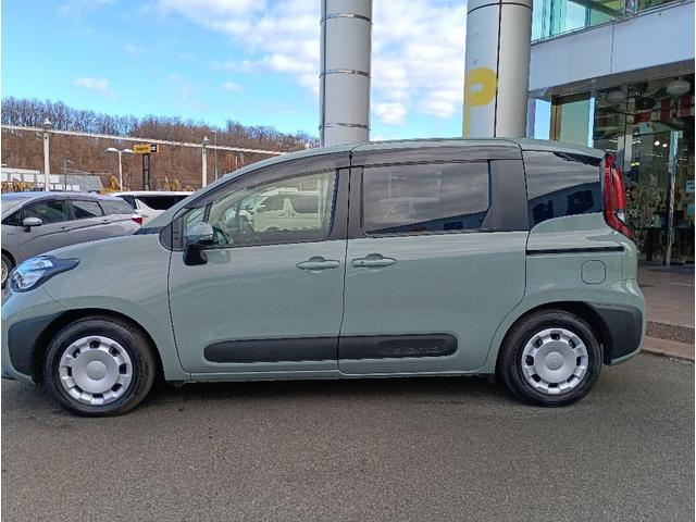 シエンタ ハイブリッドＧ☆１オナ☆８インチディスプレイ☆カープレイ☆　☆セーフティセンス☆８型ディスプレイオーディオ☆Ｂｌｕｅｔｏｏｔｈ☆パノラミックビューモニター☆ビルトインＥＴＣ２．０☆両側電動ドア☆ＬＥＤライト☆ＢＳＭ☆クリアランスソナー☆スマートキー☆試乗ＯＫ☆（28枚目）