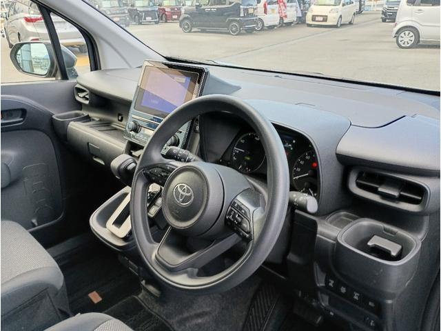 シエンタ ハイブリッドＧ☆１オナ☆８インチディスプレイ☆カープレイ☆　☆セーフティセンス☆８型ディスプレイオーディオ☆Ｂｌｕｅｔｏｏｔｈ☆パノラミックビューモニター☆ビルトインＥＴＣ２．０☆両側電動ドア☆ＬＥＤライト☆ＢＳＭ☆クリアランスソナー☆スマートキー☆試乗ＯＫ☆（36枚目）