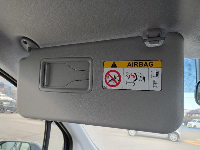 シエンタ ハイブリッドＧ☆１オナ☆８インチディスプレイ☆カープレイ☆　☆セーフティセンス☆８型ディスプレイオーディオ☆Ｂｌｕｅｔｏｏｔｈ☆パノラミックビューモニター☆ビルトインＥＴＣ２．０☆両側電動ドア☆ＬＥＤライト☆ＢＳＭ☆クリアランスソナー☆スマートキー☆試乗ＯＫ☆（65枚目）