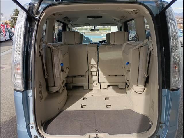 セレナ ２０ＧＳ－ハイブリッド☆１オナ☆８型ナビ☆１０．２型モニター　１オーナー☆８インチナビ☆１０．２インチ後席モニター☆Ｂｌｕｅｔｏｏｔｈ☆バックカメラ☆ビルトインＥＴＣ☆両側電動ドア☆クルーズコントロール☆アイドリングストップ☆ＥＣＯモード☆キセノンオートライト☆（11枚目）