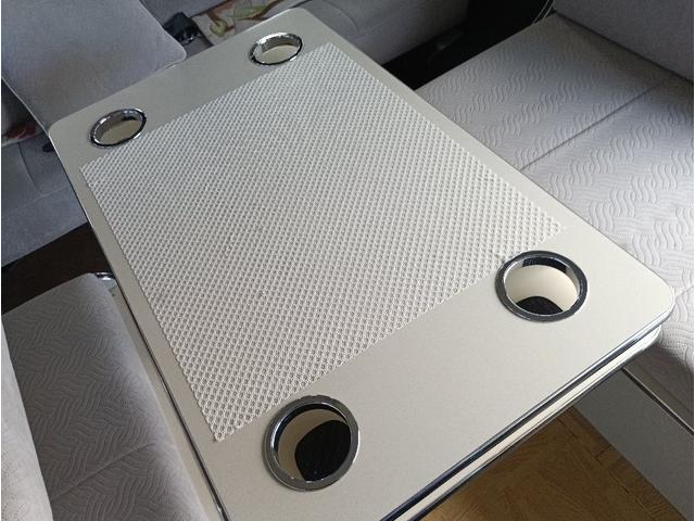 ハイエースワゴン ＧＬ☆１オナ☆４ＷＤ☆１５００Ｗインバーター☆ＦＦヒーター☆　ワンオーナー☆４ＷＤ☆キャンピング仕様☆かーいんてりあ高橋社製リラックスワゴンタイプ３☆ベットキット☆１５００Ｗインバーター☆サブバッテリー２個☆ＦＦヒーター☆サイドオーニング☆ルーフベンチレーター☆（30枚目）