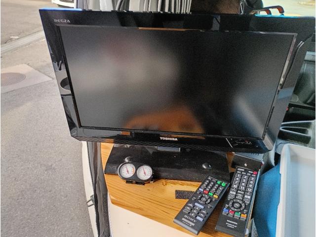 ハイエースワゴン ＧＬ☆１オナ☆４ＷＤ☆１５００Ｗインバーター☆ＦＦヒーター☆　ワンオーナー☆４ＷＤ☆キャンピング仕様☆かーいんてりあ高橋社製リラックスワゴンタイプ３☆ベットキット☆１５００Ｗインバーター☆サブバッテリー２個☆ＦＦヒーター☆サイドオーニング☆ルーフベンチレーター☆（39枚目）