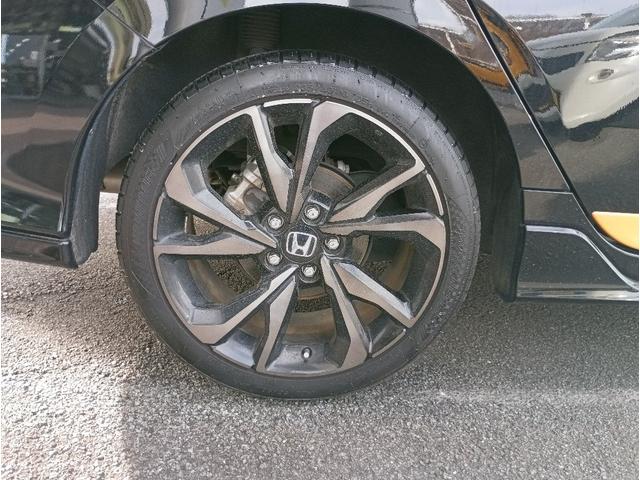 シビック ハッチバックホンダセンシング☆ワンオーナー☆バックカメラ☆　１オーナー☆ターボ☆ホンダセンシング☆ナビ☆Ｂｌｕｅｔｏｏｔｈ接続☆バックカメラ☆ビルトインＥＴＣ☆アダプティブクルーズ☆ＣＭＢＳ☆アイドリングストップ☆パドルシフト☆純正１８ＡＷ☆走行１．２万ｋｍ☆（67枚目）