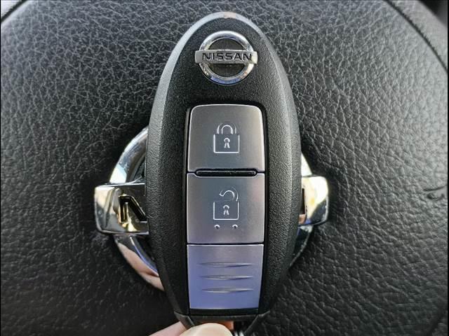 ノート メダリスト☆アラウンドビューモニター☆ＢＴ接続☆前後ドラレコ　ナビ☆Ｂｌｕｅｔｏｏｔｈ☆アラウンドビューモニター☆ＥＴＣ☆前後ドライブレコーダー☆アイドリングストップ☆ＶＤＣ☆ハーフレザーシート☆プッシュスタート☆インテリキー☆電動格納ミラー☆走行２．７万ｋｍ☆（17枚目）