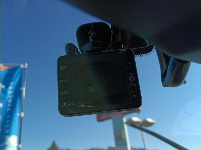 ノート メダリスト☆アラウンドビューモニター☆ＢＴ接続☆前後ドラレコ　ナビ☆Ｂｌｕｅｔｏｏｔｈ☆アラウンドビューモニター☆ＥＴＣ☆前後ドライブレコーダー☆アイドリングストップ☆ＶＤＣ☆ハーフレザーシート☆プッシュスタート☆インテリキー☆電動格納ミラー☆走行２．７万ｋｍ☆（78枚目）