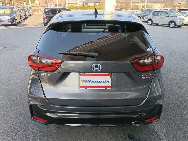 フィット ｅ：ＨＥＶ　ＲＳ☆ワンオーナー☆ホンダセンシング☆９型ナビ☆　ワンオーナー☆ホンダセンシング☆９型ナビ☆Ｂｌｕｅｔｏｏｔｈ☆バックカメラ☆ビルトインＥＴＣ２．０☆前後／車内ドラレコ☆ハーフレザーシート☆ＬＥＤライト☆パドルシフト☆パーキングセンサー☆試乗ＯＫ☆（7枚目）