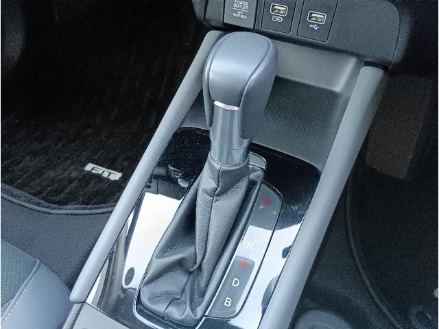 フィット ｅ：ＨＥＶ　ＲＳ☆ワンオーナー☆ホンダセンシング☆９型ナビ☆　ワンオーナー☆ホンダセンシング☆９型ナビ☆Ｂｌｕｅｔｏｏｔｈ☆バックカメラ☆ビルトインＥＴＣ２．０☆前後／車内ドラレコ☆ハーフレザーシート☆ＬＥＤライト☆パドルシフト☆パーキングセンサー☆試乗ＯＫ☆（56枚目）
