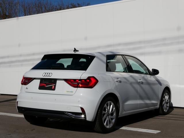 Ａ１スポーツバック ２５ＴＦＳＩ　アドバンスド　ＭＭＩナビゲーション　ＬＥＤヘッドライト　前席シートヒーター　オートエアコン　アルミホイール　センターアームレスト　バーチャルコックピット　アダプティブクルーズコントロール　社外ドライブレコーダー（4枚目）