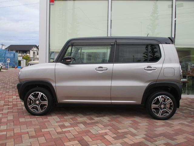 ハスラー Ｘターボ　４ＷＤ／禁煙車／衝突回避ブレーキシステム／社外ナビ／フルセグＴＶ／バックモニター／ルーフスポイラー／シートヒーター／オートエアコン／電動格納ミラー／盗難防止システム衝突安全ボディ／アイドリングストップ（4枚目）