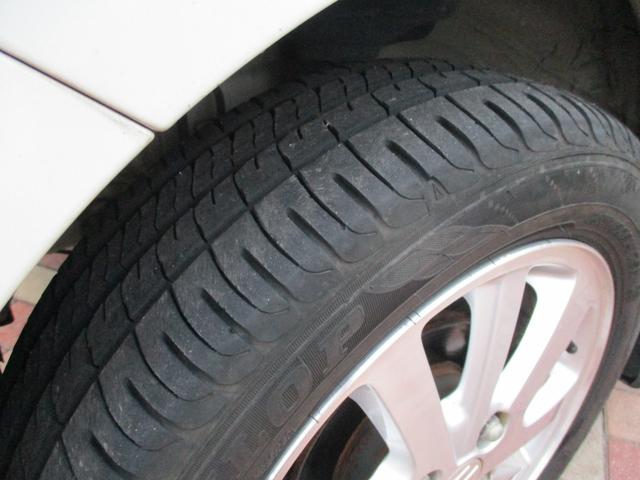 エブリイワゴン ＰＺターボ　衝突回避ブレーキシステム／禁煙車／ナビ／ワンセグＴＶ／バックモニター／ＥＴＣ／ＨＩＤ／オートエアコン／盗難防止システム／衝突安全ボディ／アンチロックブレーキシステム／ダブルエアバッグ／プッシュスタート（10枚目）