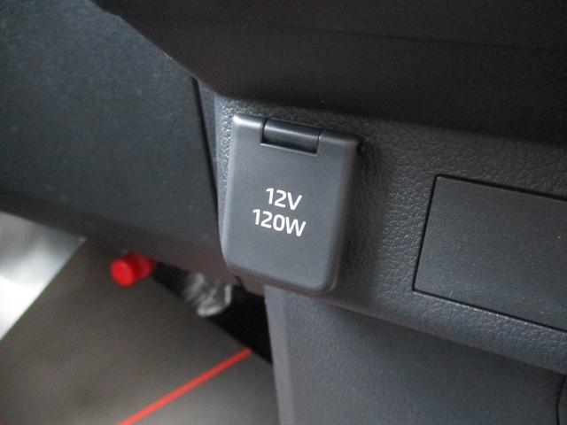 ハイゼットカーゴ ＤＸ　登録届出済未使用車／衝突回避ブレーキシステム／４ＷＤ／盗難防止システム／衝突安全ボディ／レーンアシスト／クリアランスソナー／アイドリングストップ／アンチロックブレーキシステム／ダブルエアバッグ／（21枚目）