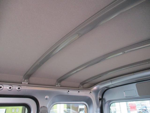 ハイゼットカーゴ ＤＸ　登録届出済未使用車／衝突回避ブレーキシステム／４ＷＤ／盗難防止システム／衝突安全ボディ／レーンアシスト／クリアランスソナー／アイドリングストップ／アンチロックブレーキシステム／ダブルエアバッグ／（35枚目）
