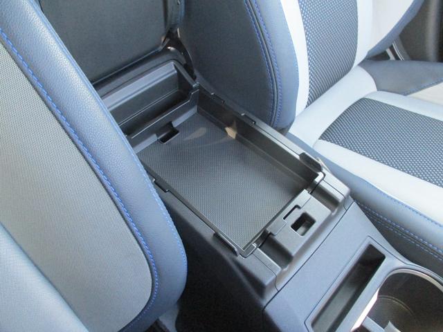 ＸＶ アドバンス　アドバンス（５名４ＷＤ／衝突回避ブレーキシステム／レーンアシスト／禁煙車／純正ナビ／フルセグＴＶ／バックモニー／プッシュスタート／スマートキー／クルーズコントロール／盗難防止システム／衝突安全ボィ／（20枚目）