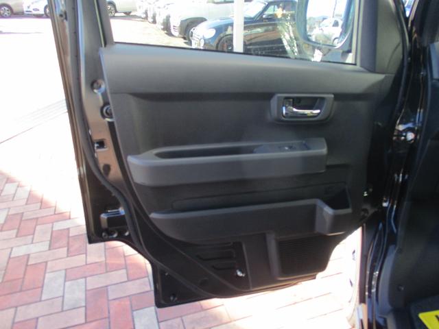 アトレー アトレーデッキバン　登録届出済未使用車／４ＷＤ／ターボ／衝突回避ブレーキシステム／両側パワースライドドア／ＬＥＤヘッドライト／プッシュスタート／スマートキー／盗難防止システム／衝突安全ボディ／レーンアシスト／クルコン／（27枚目）