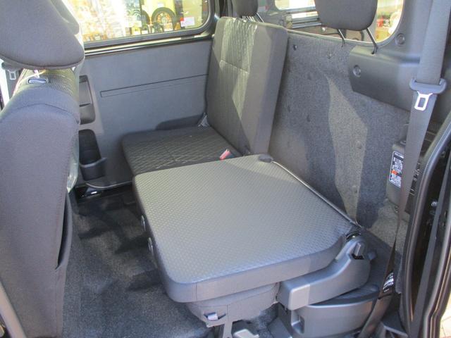 アトレー アトレーデッキバン　登録届出済未使用車／４ＷＤ／ターボ／衝突回避ブレーキシステム／両側パワースライドドア／ＬＥＤヘッドライト／プッシュスタート／スマートキー／盗難防止システム／衝突安全ボディ／レーンアシスト／クルコン／（31枚目）