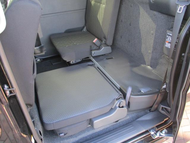 アトレー アトレーデッキバン　登録届出済未使用車／４ＷＤ／ターボ／衝突回避ブレーキシステム／両側パワースライドドア／ＬＥＤヘッドライト／プッシュスタート／スマートキー／盗難防止システム／衝突安全ボディ／レーンアシスト／クルコン／（32枚目）