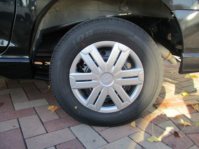 アトレー アトレーデッキバン　登録届出済未使用車／４ＷＤ／ターボ／衝突回避ブレーキシステム／両側パワースライドドア／ＬＥＤヘッドライト／プッシュスタート／スマートキー／盗難防止システム／衝突安全ボディ／レーンアシスト／クルコン／（49枚目）