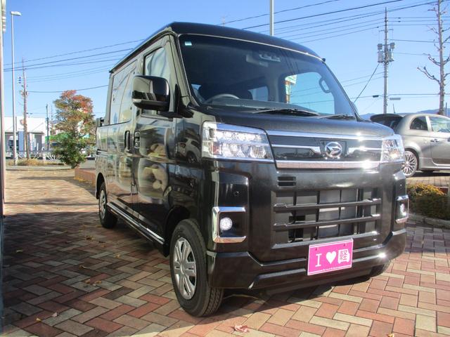アトレー アトレーデッキバン　登録届出済未使用車／４ＷＤ／ターボ／衝突回避ブレーキシステム／両側パワースライドドア／ＬＥＤヘッドライト／プッシュスタート／スマートキー／盗難防止システム／衝突安全ボディ／レーンアシスト／クルコン／（52枚目）