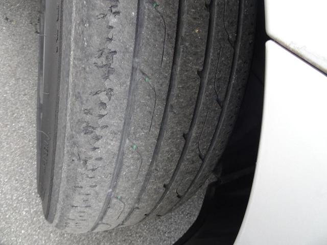プリウス Ａツーリングセレクション　ＴＳＳ（対車両）・踏み間違い防止・車線逸脱防止・オートマチックハイビーム・ＳＤナビ・バックモニター・ＥＴＣ・合皮シート・シートヒーター・ＨＵＤ・純正アルミホイール・保証書・取説・ロングラン保証（5枚目）