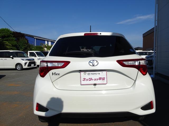 ヴィッツ Ｆ　セーフティーエディションＩＩＩ　ＴＳＳ（対車両・歩行者）・踏み間違い防止・車線逸脱防止・オートマチックハイビーム・ＳＤナビ・バックモニター・ＥＴＣ・ドラレコ・Ｂｌｕｅｔｏｏｔｈオーディオ・ＬＥＤヘッドライト・保証書・ロングラン保証（9枚目）