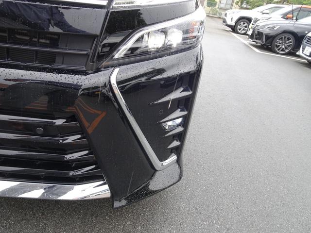 ヴォクシー ZS 煌III ワンオーナー・TSS(対車両・歩行者)ICS・8インチSDナビ・バックモニター・ETC・ドラレコ・Bluetoothオーディオ・後席モニター・純正アルミホイール・スペアタイヤ・保証書・ロングラン保証(50枚目)