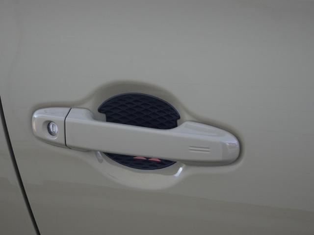 シエンタ ハイブリッド　Ｇ　セーフティーエディションＩＩ　ワンオーナー・７人乗り・ＴＳＳ（対車両・歩行者）ＩＣＳ・８インチＳＤナビ・バックモニター・ＥＴＣ・ドラレコ・Ｂｌｕｅｔｏｏｔｈオーディオ・後席モニター・シート・ハンドルヒーター・保証書・ロングラン保証（14枚目）