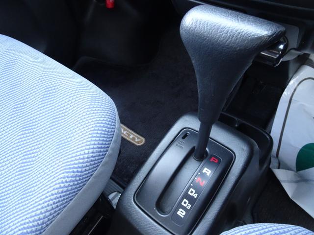 展示の車は、毎週入れ替わります。ネットを見てご来店下さい。