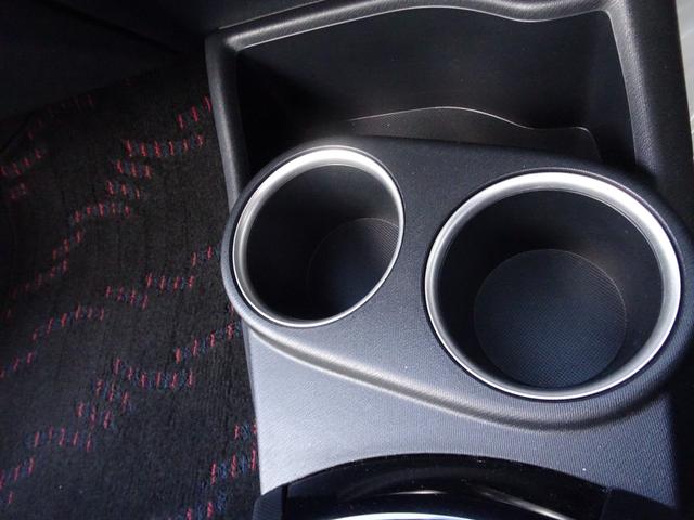 アクア Ｇ　ＴＳＳ（対車両）コーナーセンサー・ＳＤナビ・バックモニター・ＥＴＣ・Ｂｌｕｅｔｏｏｔｈオーディオ・スマートキー・プッシュスタート・オートエアコン・クルーズコントロール・保証書・取説・ロングラン保証（32枚目）