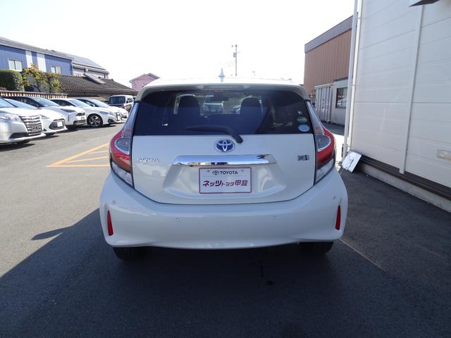 アクア Sスタイルブラック TSS(対車両)ICS・車線逸脱防止・オートマチックハイビーム・SDナビ・バックモニター・ETC・スマートキー・プッシュスタート・オートエアコン・パンク修理キット・保証書・取説・ロングラン保証(7枚目)