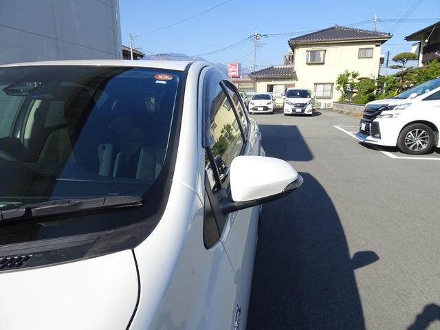 アクア Sスタイルブラック TSS(対車両)ICS・車線逸脱防止・オートマチックハイビーム・SDナビ・バックモニター・ETC・スマートキー・プッシュスタート・オートエアコン・パンク修理キット・保証書・取説・ロングラン保証(9枚目)