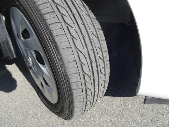 アクア Sスタイルブラック TSS(対車両)ICS・車線逸脱防止・オートマチックハイビーム・SDナビ・バックモニター・ETC・スマートキー・プッシュスタート・オートエアコン・パンク修理キット・保証書・取説・ロングラン保証(13枚目)