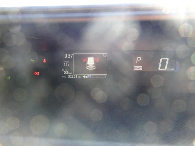 アクア Sスタイルブラック TSS(対車両)ICS・車線逸脱防止・オートマチックハイビーム・SDナビ・バックモニター・ETC・スマートキー・プッシュスタート・オートエアコン・パンク修理キット・保証書・取説・ロングラン保証(15枚目)